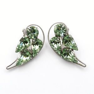 Vintage B. David green rhinestone clip on earrings 1” x 1/2”